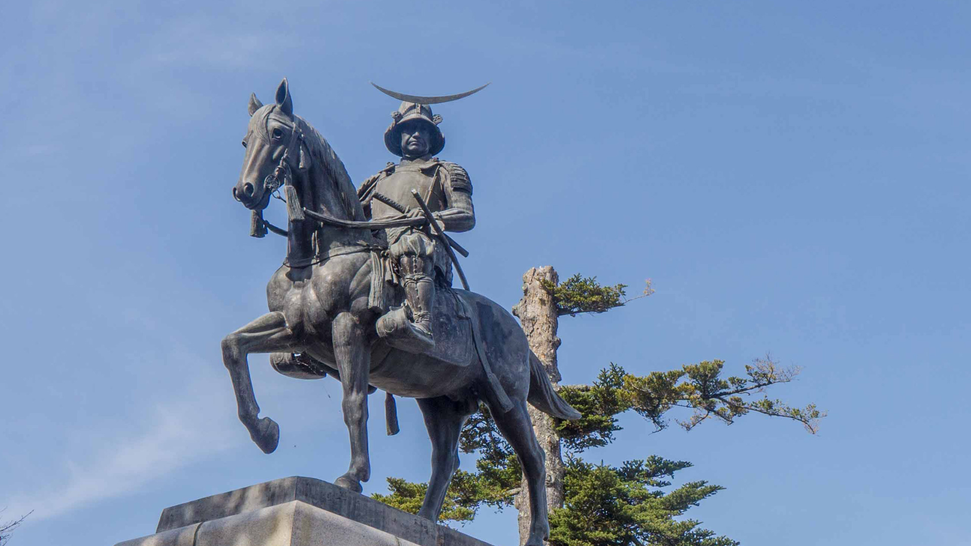 宮城県の名所：伊達政宗公騎馬像(仙台市)